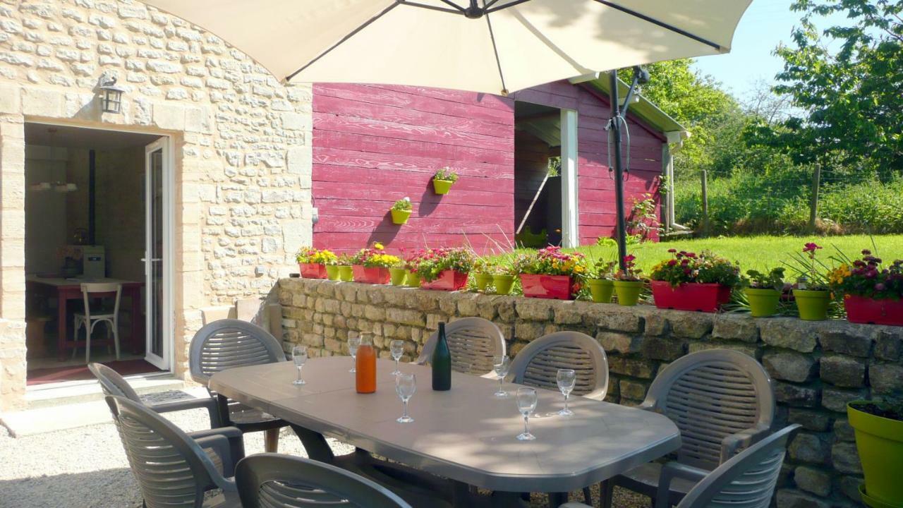 Gite De La Cour Vautier Mandeville-en-Bessin Eksteriør bilde